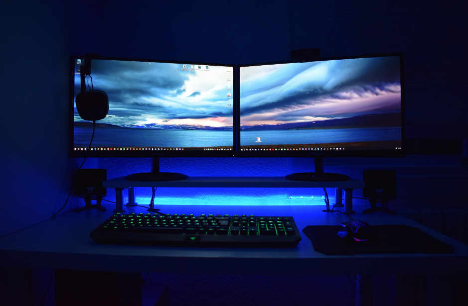 Best Dual Monitor Setup– Buyer’s Guide